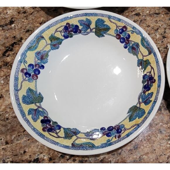 (4) Churchill Grape & Leaf Mosaic On Rim, Yellow Rim Coupe Soup Bowls - Picture 2 of 16